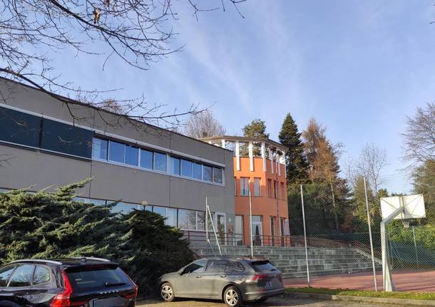 scuola elementare manzoni mercallo