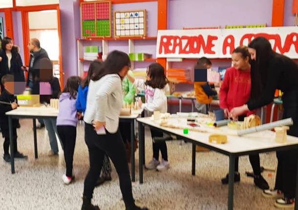 Un sabato all'insegna delle materie scientifiche alla primaria di Luvinate