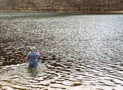 Valganna - Il battesimo ortodosso 2023 nel lago di Ghirla