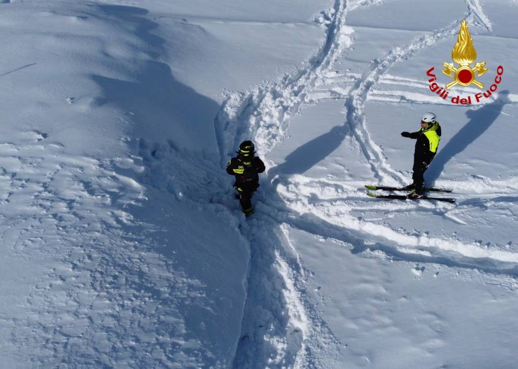 vigili del fuoco neve esercitazione