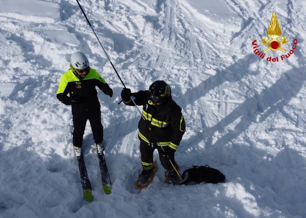 vigili del fuoco neve esercitazione