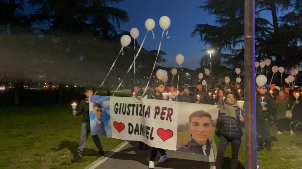 A Rho la fiaccolata in memoria di Daniel 