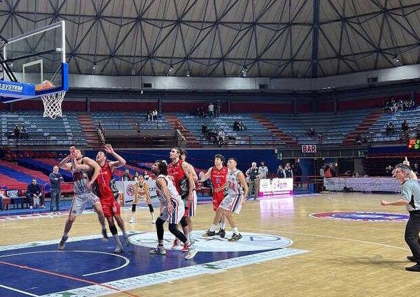 Basket Legnano contro Gema Montecatini 