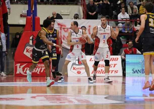 Basket: Legnano -Vigevano