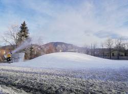 La neve “sparata“ a Cunardo