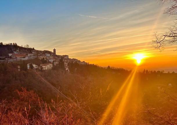 le foto del sacro monte all'alba 