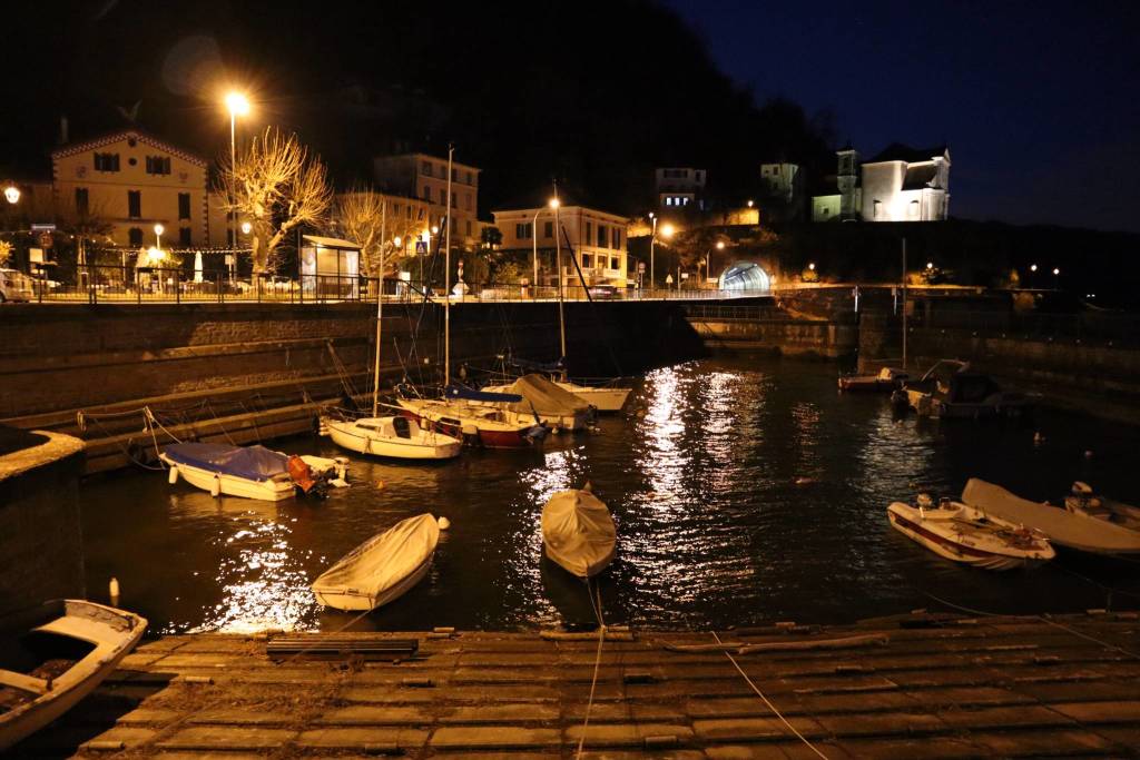 maccagno porto di notte