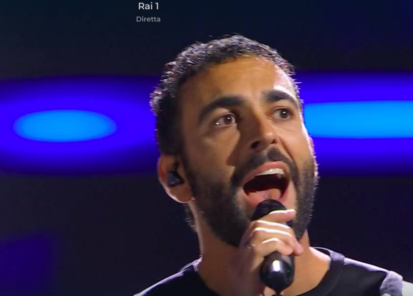 Marco Mengoni alla finale di Sanremo 2023