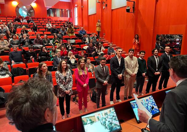 proclamazione lauree in presenza università insubria busto arsizio molini marzoli