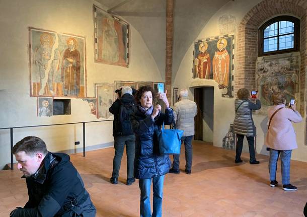 Riapertura della loggia del Battistero di Varese