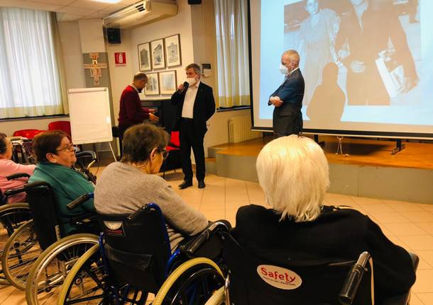 Rsa Sat'Erasmo di Legnano, la visita del candidato Luca Degani