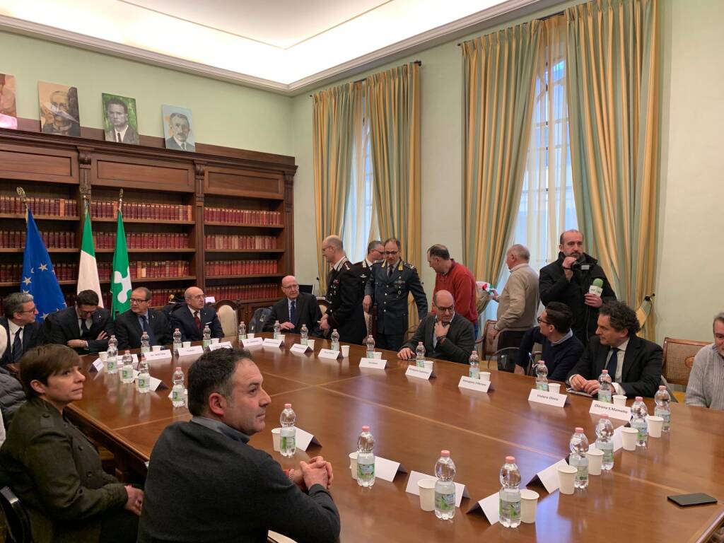 Tradate - Incontro con il segretario Molteni sullo spaccio nei boschi