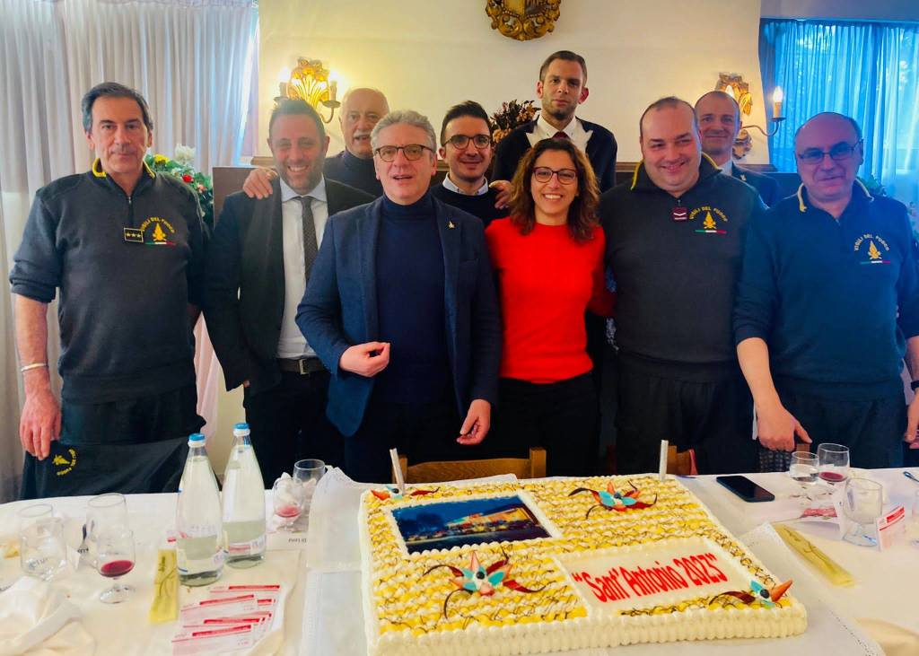 Vigili del Fuoco volontari di Inveruno in festa per Sant'Antonio