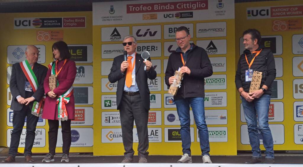24esima edizione Trofeo Binda: la partenza da Maccagno