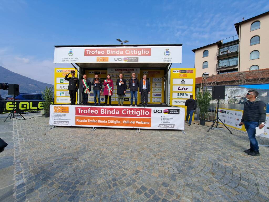 24esima edizione Trofeo Binda: la partenza da Maccagno