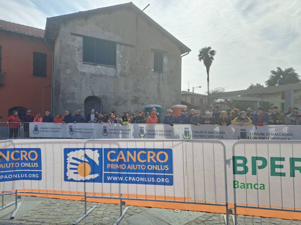 24esima edizione Trofeo Binda: la partenza da Maccagno