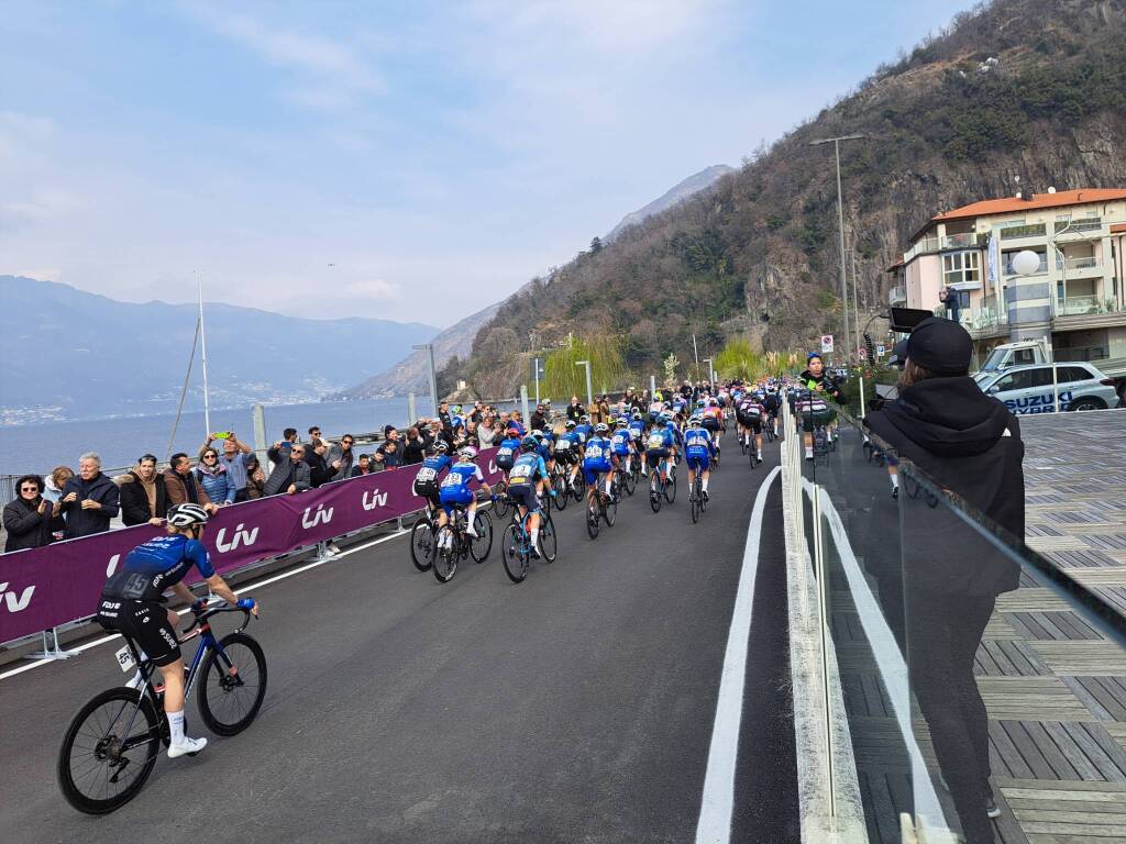 24esima edizione Trofeo Binda: la partenza da Maccagno