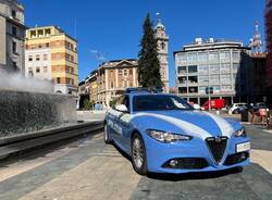 auto polizia centro varese