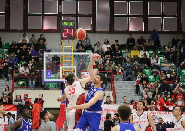 Basket: la sfida tra Legnano e Campus Varese al PalaBorsani 