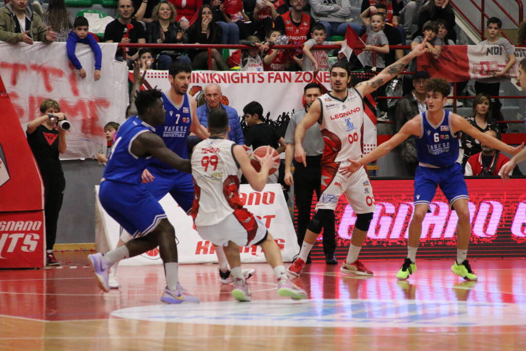 Basket: la sfida tra Legnano e Campus Varese al PalaBorsani 