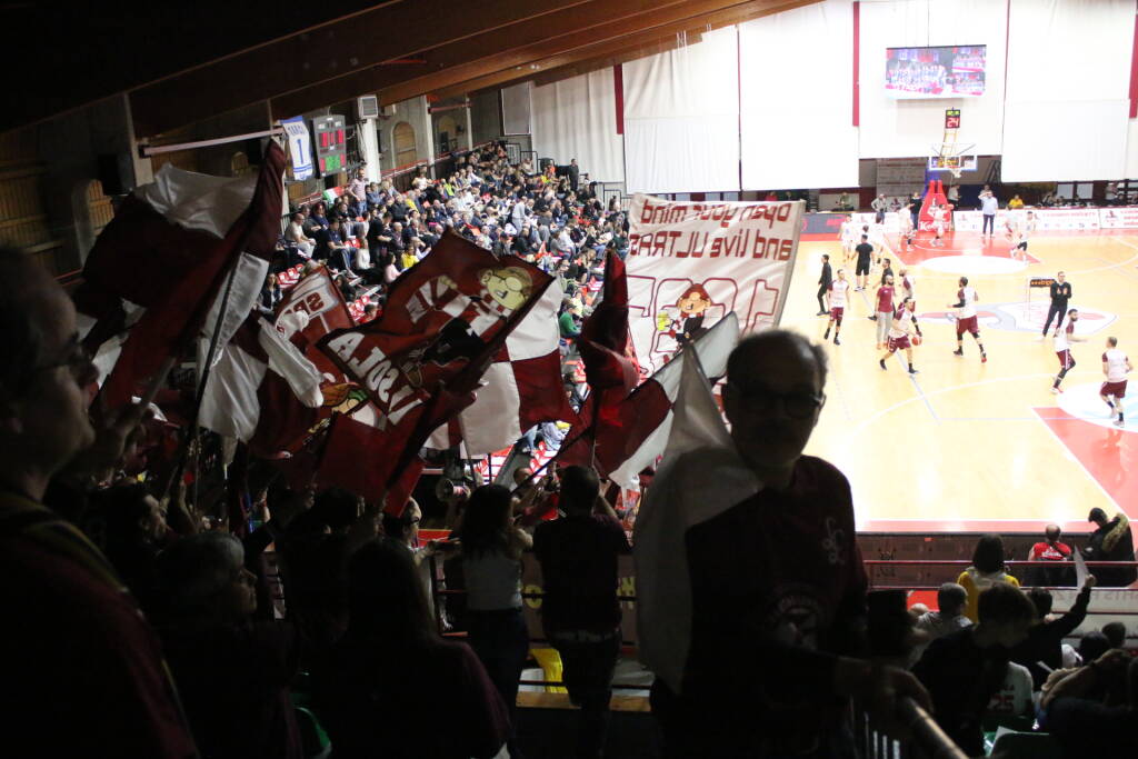 Basket: Legnano sfida Livorno 