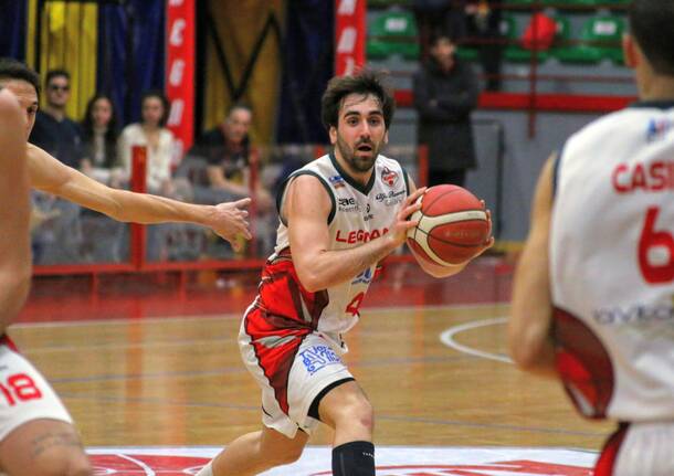 Basket: Legnano sfida Livorno 