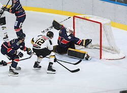 Varese - Bressanone sul ghiaccio, vincono i padroni di casa