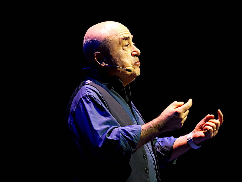 Paolo Cevoli al teatro di Varese