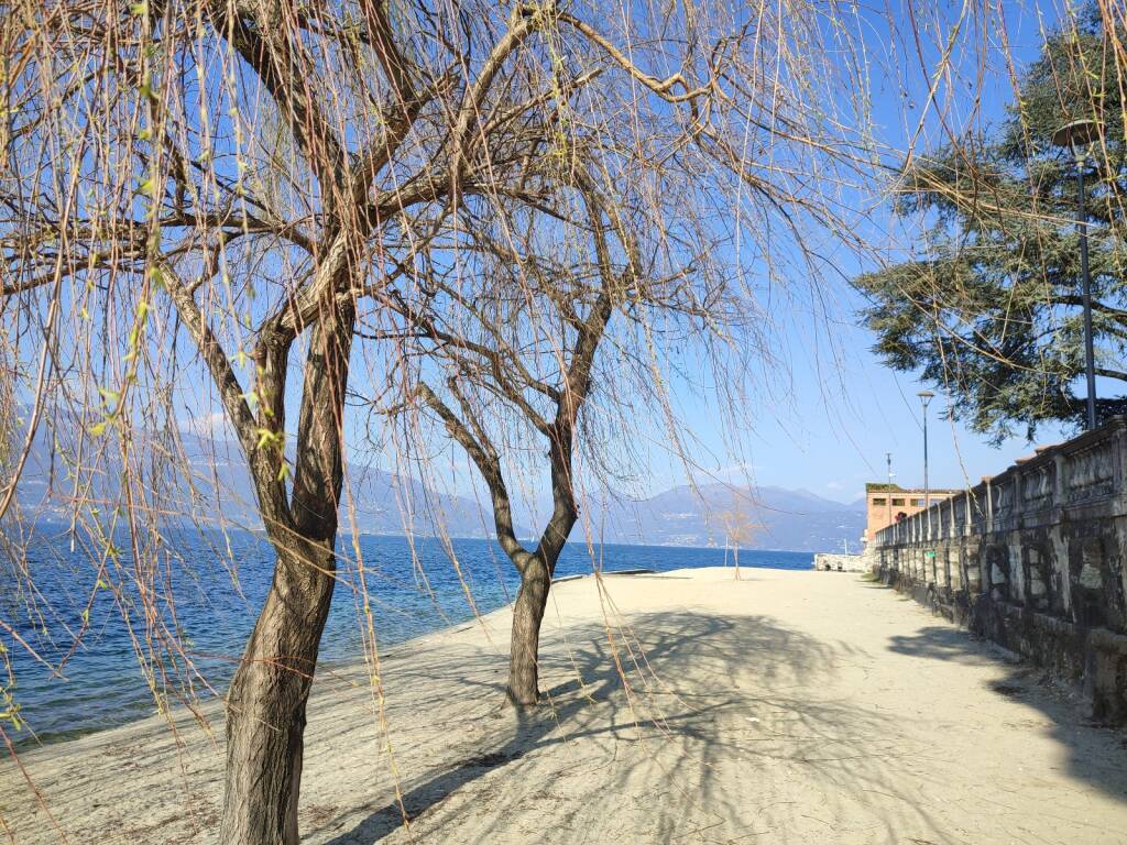 Una domenica di sole e di lago a PortoValtravaglia