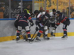 Hockey: Varese batte Bressanone nella gara 3 dei playoff