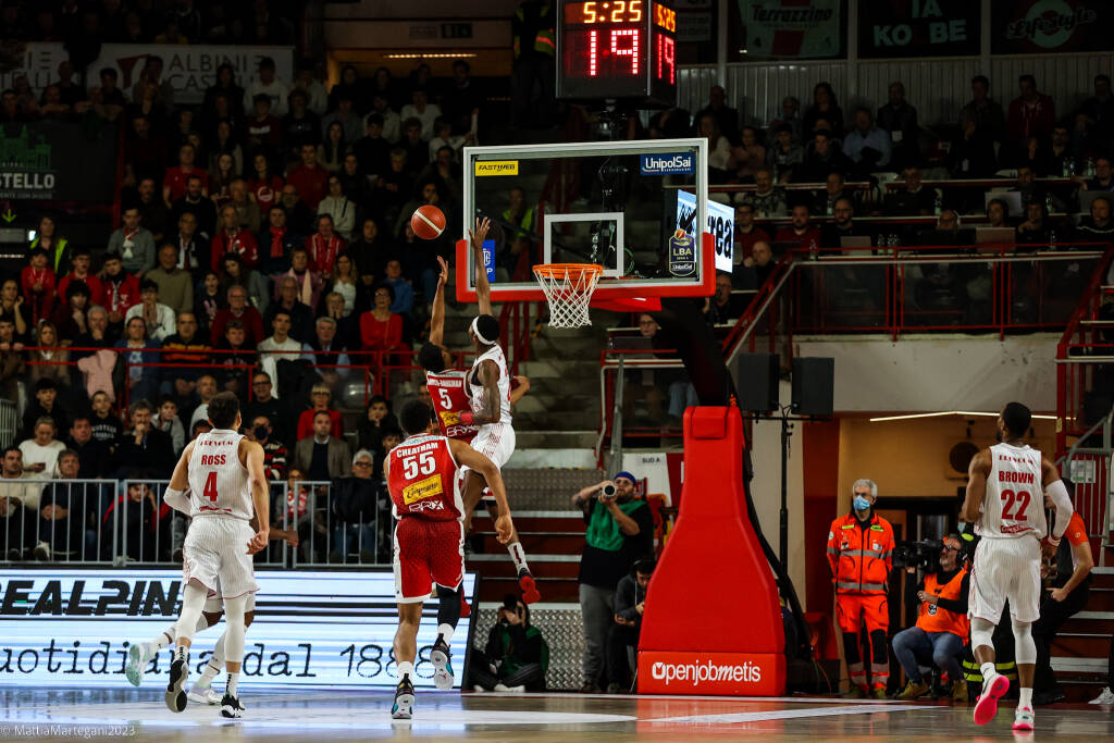 Openjobmetis Varese - Carpegna Prosciutto Pesaro