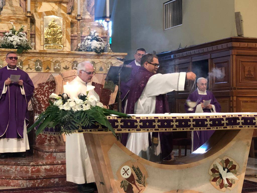 Comunità di Santa Teresa a Legnano in festa per la prima messa di fra Girolamo Carella