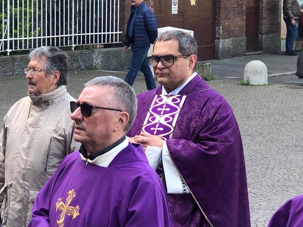 Comunità di Santa Teresa a Legnano in festa per la prima messa di fra Girolamo Carella
