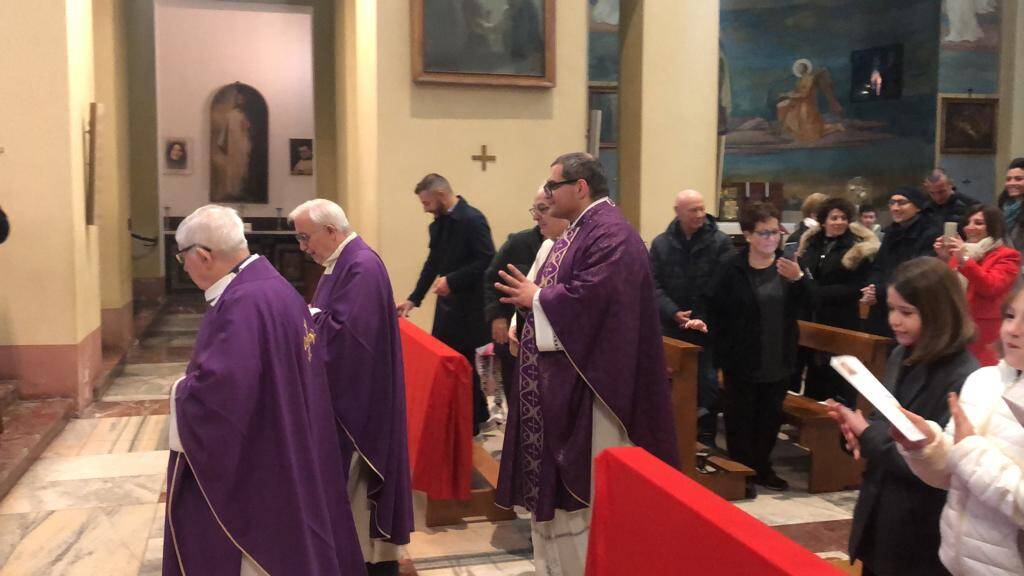 Comunità di Santa Teresa a Legnano in festa per la prima messa di fra Girolamo Carella