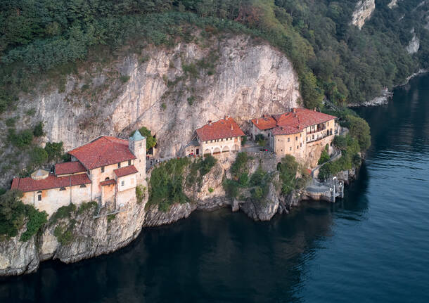 eremo di santa caterina del sasso foto di mirko forza