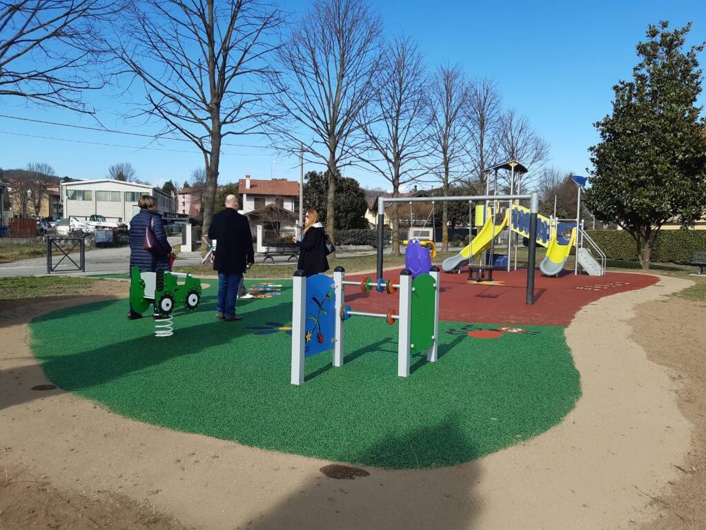 Inaugurato un nuovo parco giochi inclusivo a Vergiate