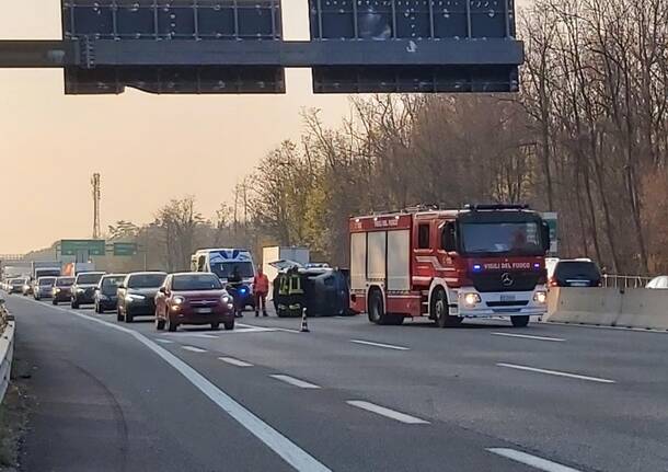 Incidente A8 vigili del Fuoco a Legnano