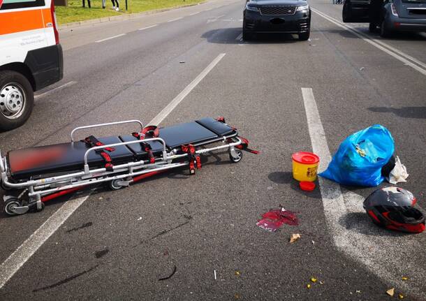 Incidente sul Sempione a Pogliano Milanese, elisoccorso per un 27enne ferito