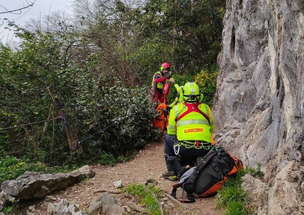 Leggiuno - Soccorso alpino al Sasso Ballaro