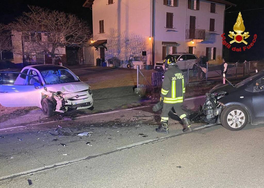 Luino - Incidente stradale via Lugano