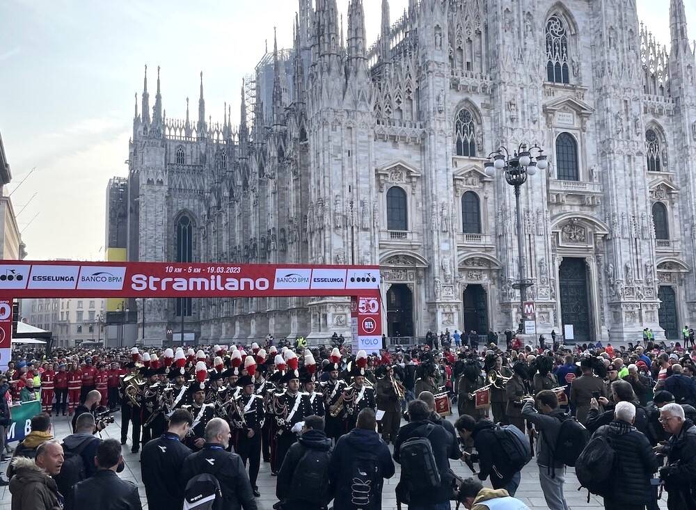 Milano - I 60mila della Stramilano 2023