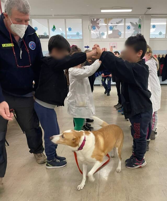 Pet Therapy nelle scuole, un'altra iniziativa di successo della Prociv Legnano