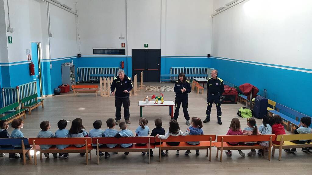 Pet Therapy nelle scuole, un'altra iniziativa di successo della Prociv Legnano