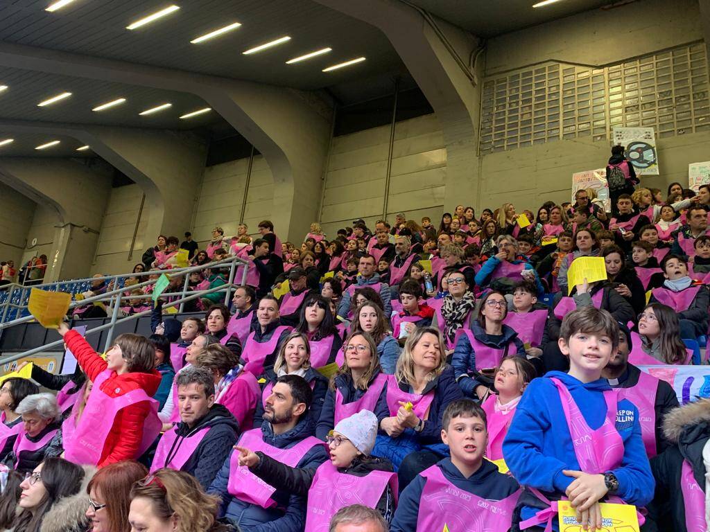 San Siro "invaso" dai cresimandi 