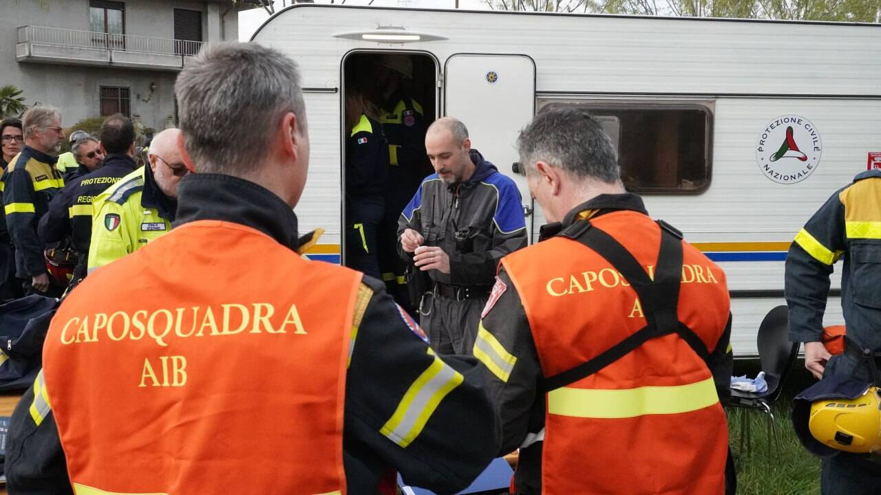 Addestramento antincendio boschivo al Parco del Roccolo a Busto Garolfo per la Protezione Civile
