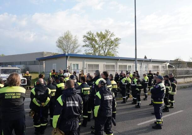 Addestramento antincendio boschivo al Parco del Roccolo a Busto Garolfo per la Protezione Civile