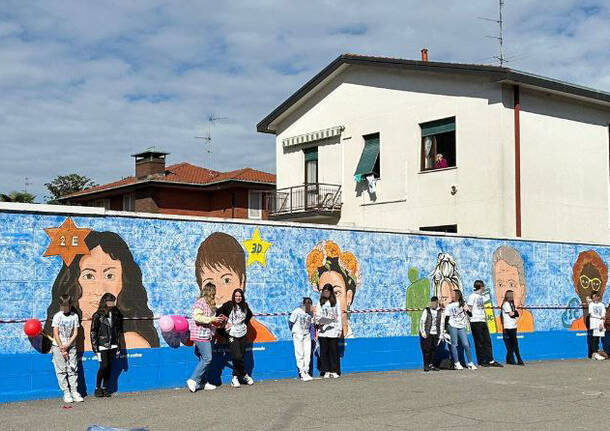 “Avventurieri in città”, inaugurato il murales alla scuola Fermi di Lainate