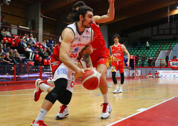 Basket: la sfida tra Legnano e Oleggio