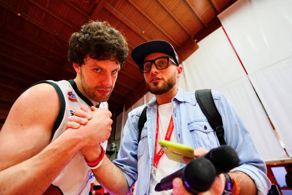 Basket: la vittoria di Legnano contro Omegna nelle foto di Daniele Zaffaroni