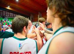 Basket: Legnano vince contro Borgomanero. Foto Daniele Zaffaroni